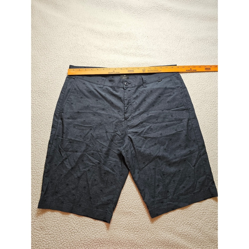 TravisMathew Mens 38 Golf Shorts Charcoal Gray Palm Tree Print